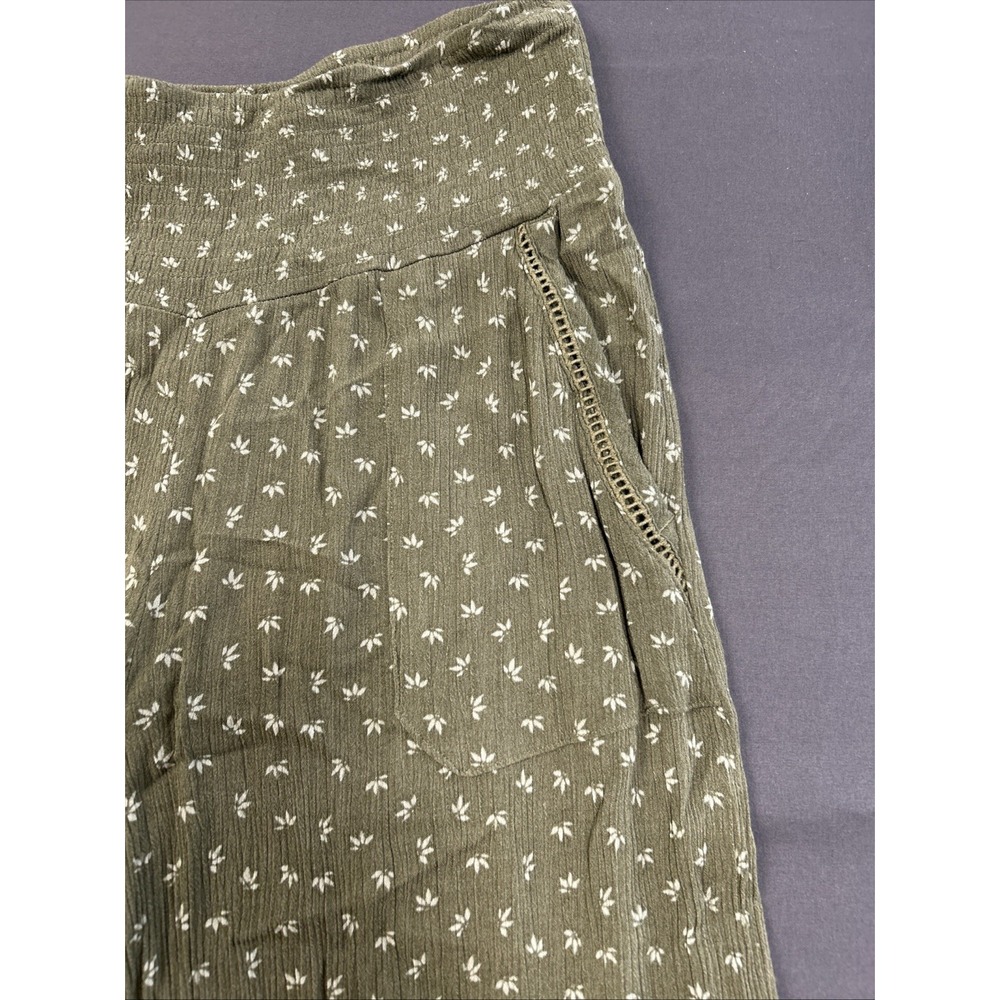 3 Dots Green Pants Size Medium Pockets - Picture 3 of 9